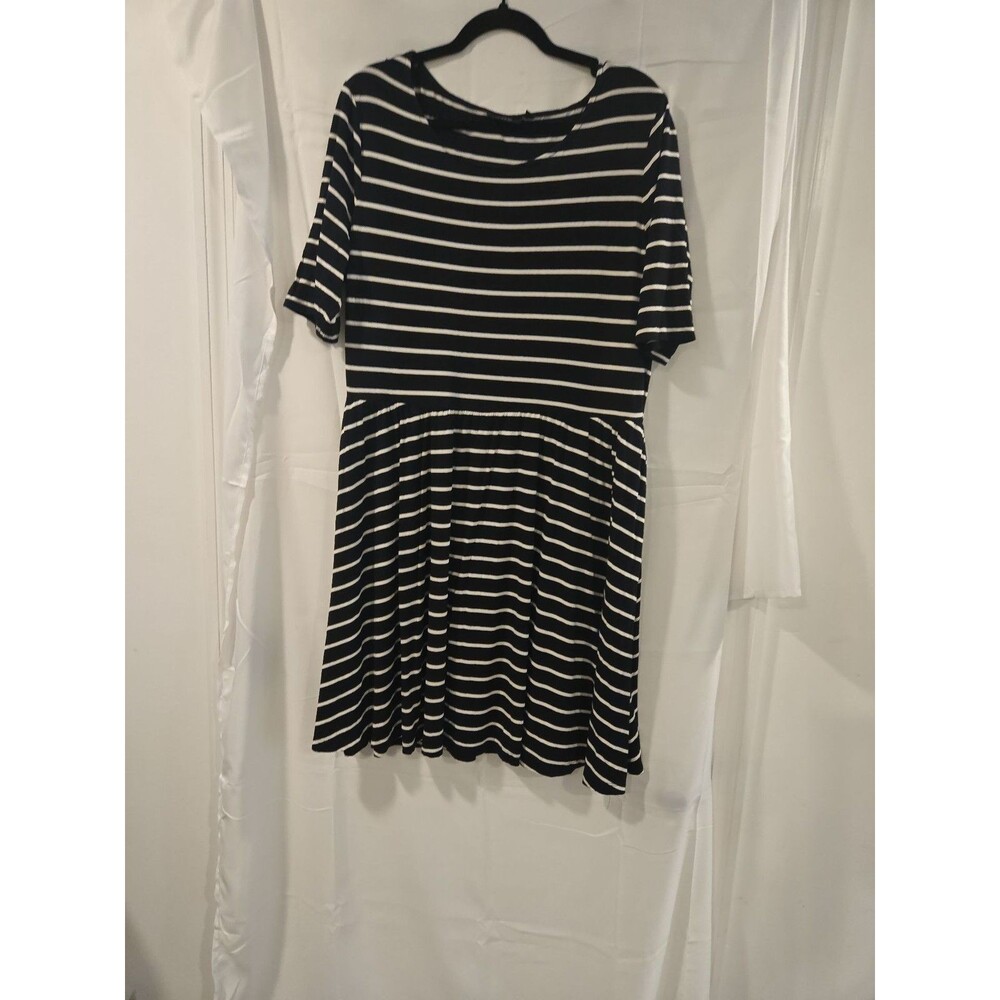 Apt. 9 Black and White Striped Fit & Flare Knit Dress XL with pockets